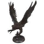 Aluminum Hunting Fish Eagle Statue